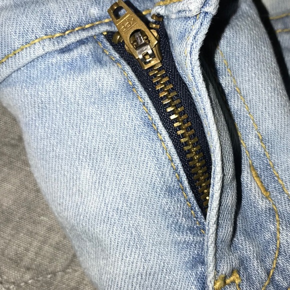 🌈KanCan Distressed Jeans Size 27🌈 - Picture 4 of 12